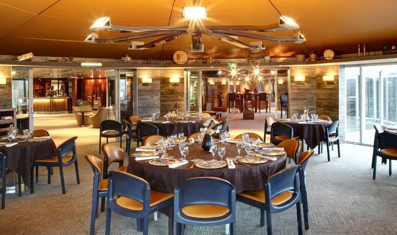 Amiraute Hotel Golf Deauville Тук Экстерьер фото