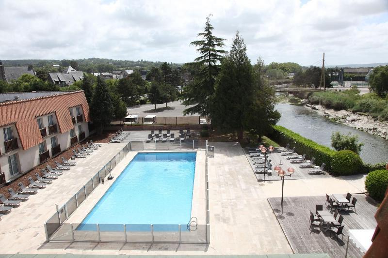 Amiraute Hotel Golf Deauville Тук Экстерьер фото