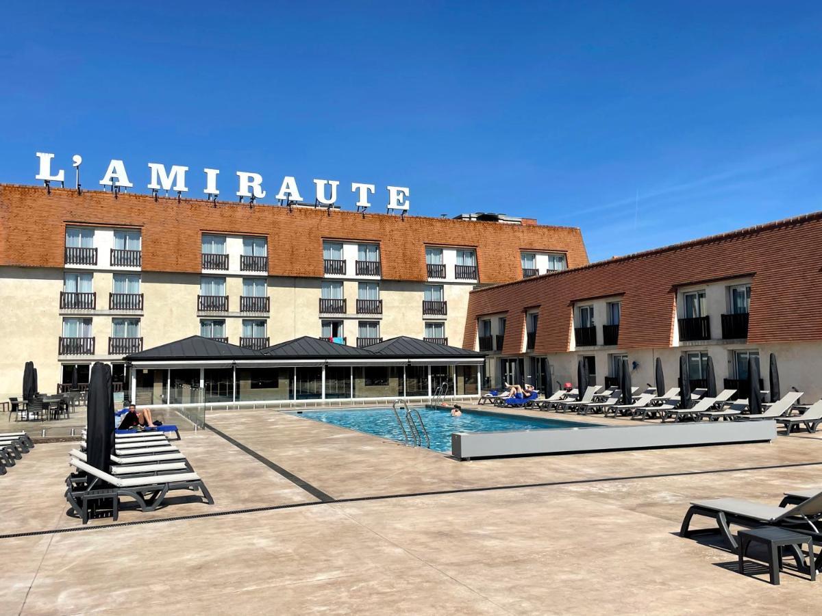 Amiraute Hotel Golf Deauville Тук Экстерьер фото