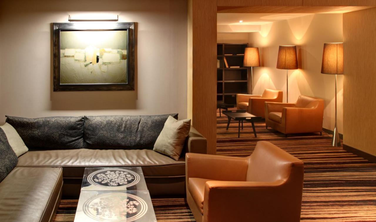 Amiraute Hotel Golf Deauville Тук Экстерьер фото