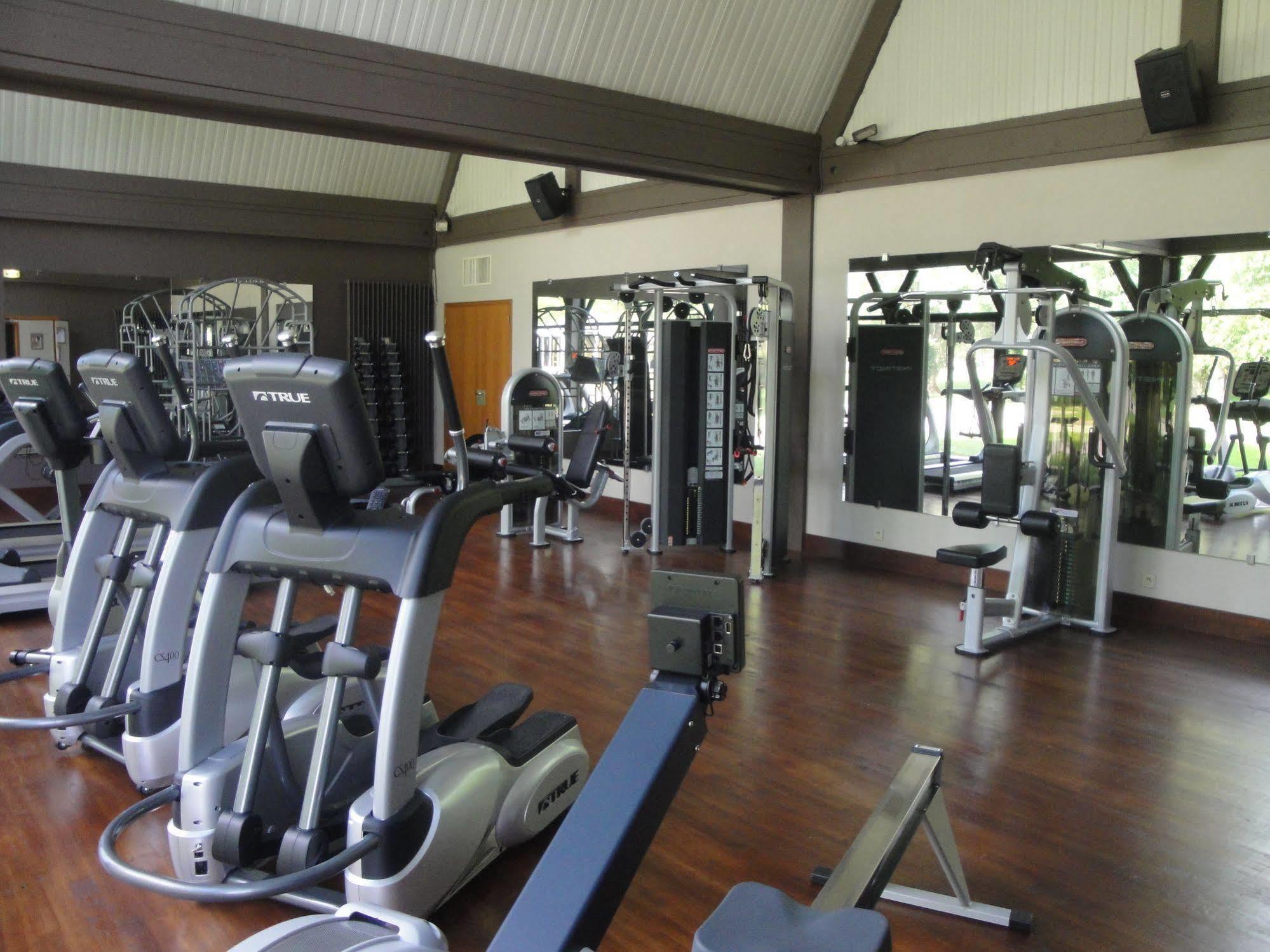 Amiraute Hotel Golf Deauville Тук Экстерьер фото