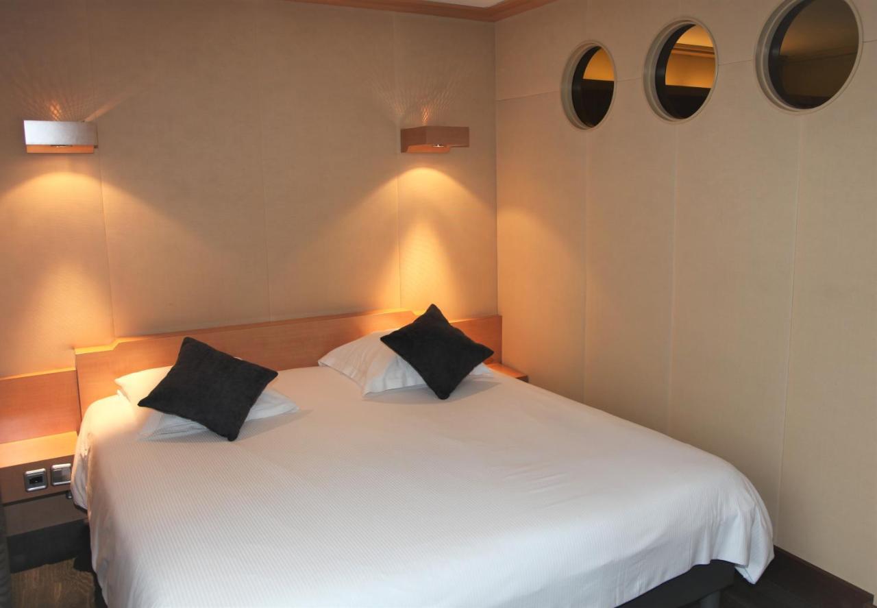 Amiraute Hotel Golf Deauville Тук Экстерьер фото
